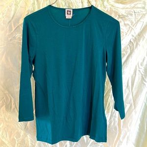 Green long sleeve, brand new T-shirt